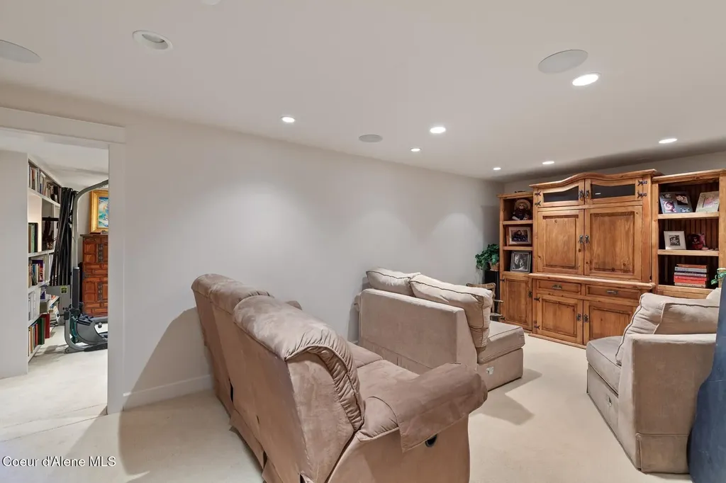 865 E Pine Ridge Drive Harrison ID 83833