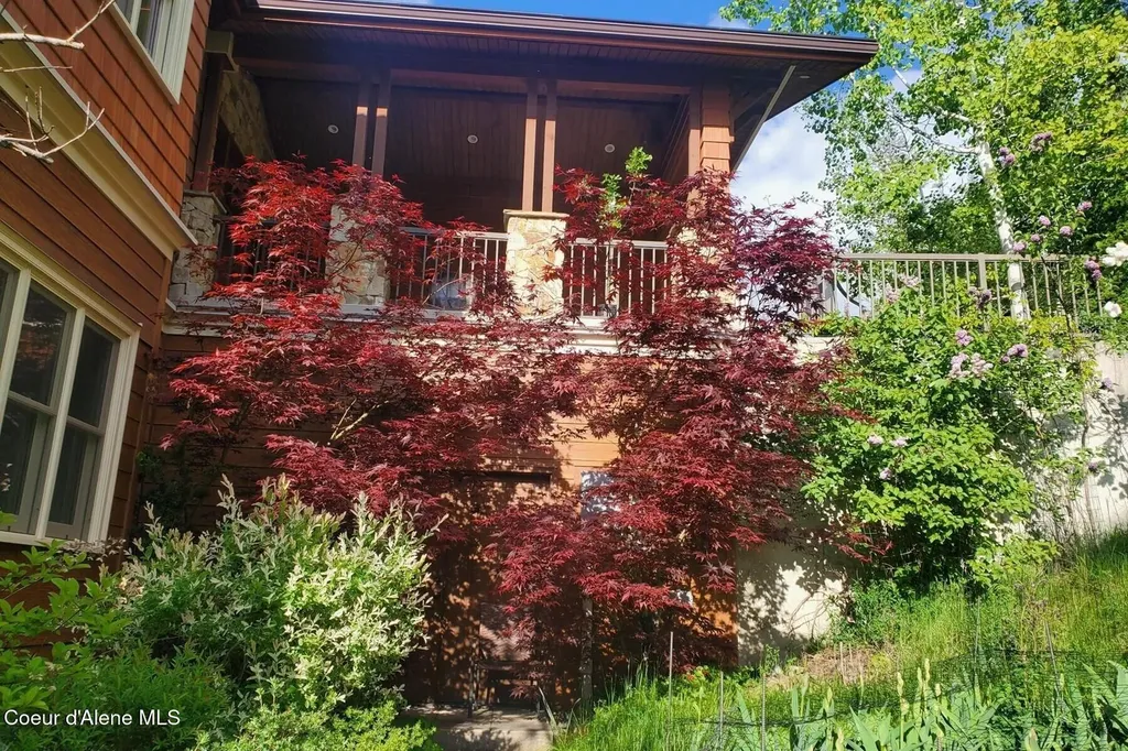 865 E Pine Ridge Drive Harrison ID 83833