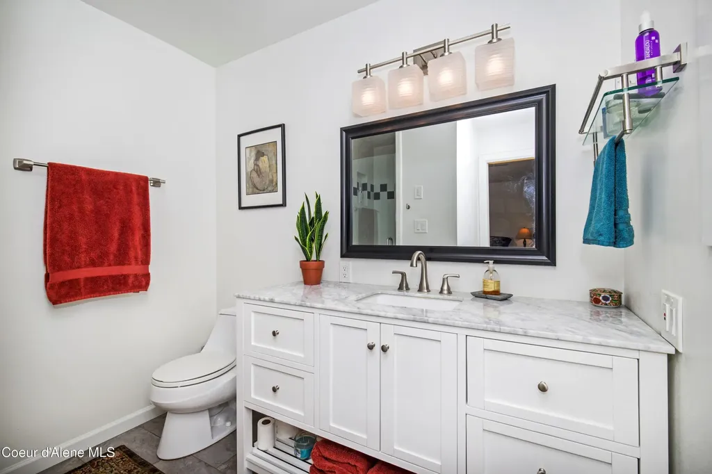 88 Cedarwood Lane Sagle ID 83860