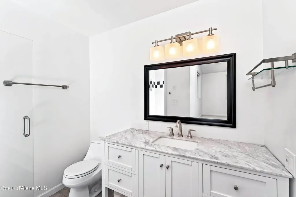 88 Cedarwood Lane Sagle ID 83860