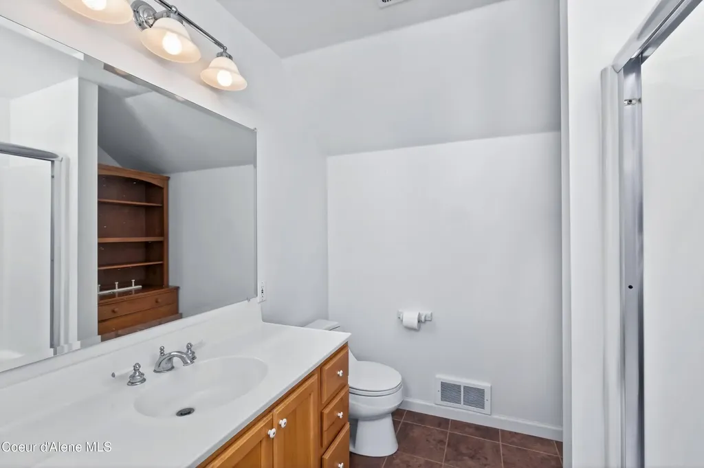 88 Cedarwood Lane Sagle ID 83860