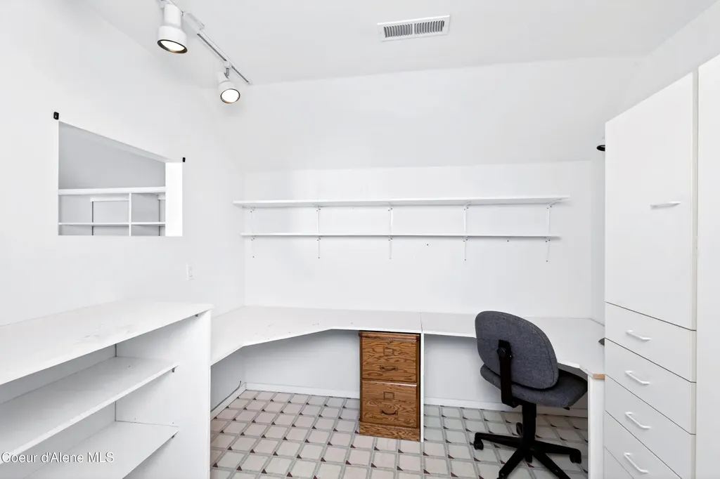 88 Cedarwood Lane Sagle ID 83860