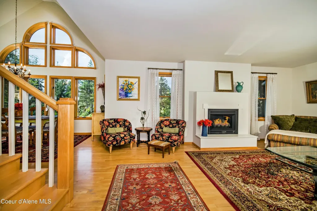 88 Cedarwood Lane Sagle ID 83860