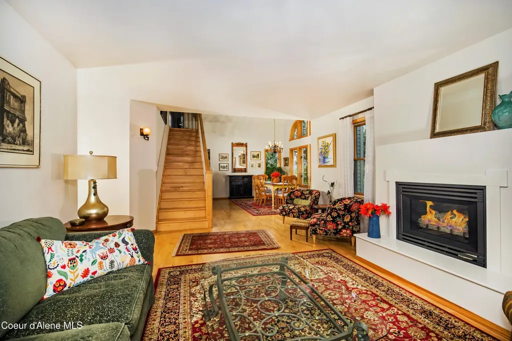 88 Cedarwood Lane Sagle ID 83860