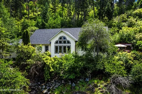 88 Cedarwood Lane Sagle ID 83860