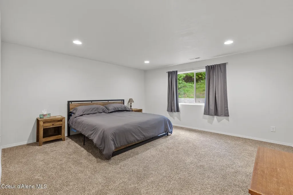 21714 S Lakeview Drive Worley ID 83876