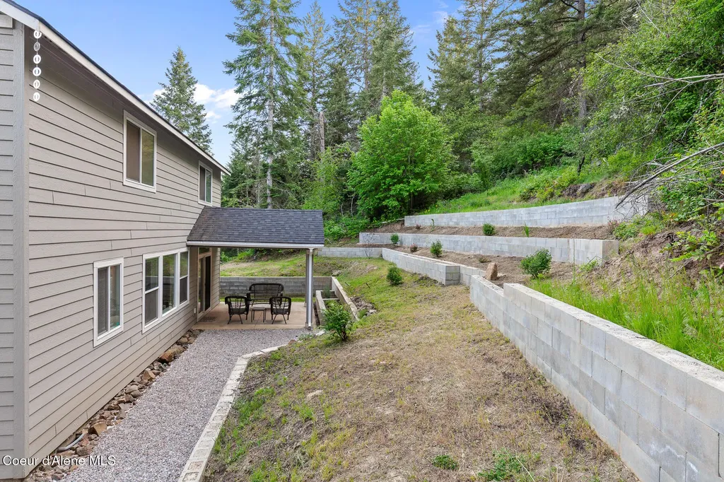 21714 S Lakeview Drive Worley ID 83876