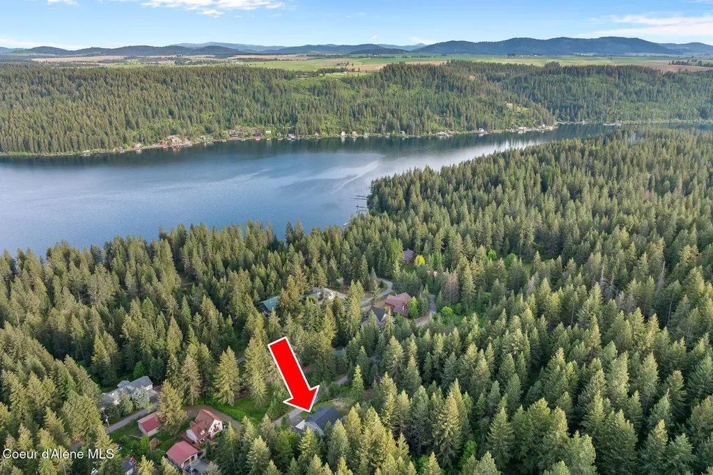 21714 S Lakeview Drive Worley ID 83876