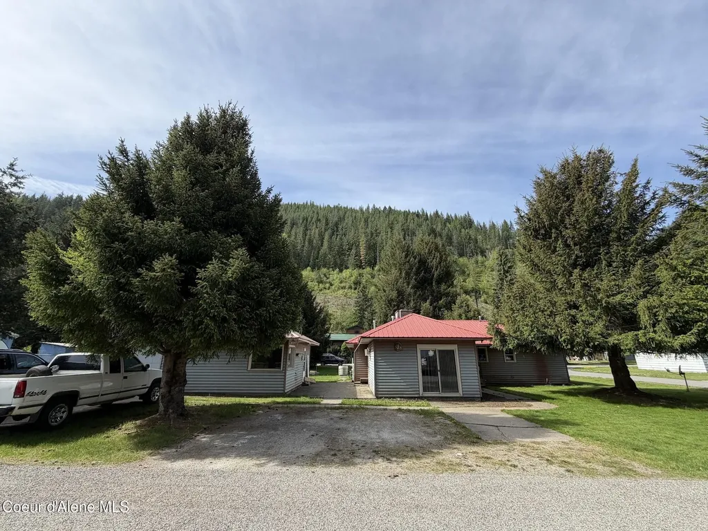 305 E Fir Avenue Osburn ID 83849
