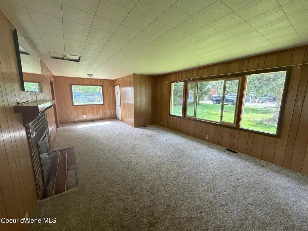 305 E Fir Avenue Osburn ID 83849