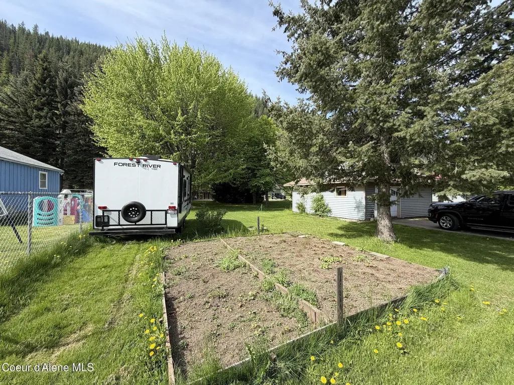 305 E Fir Avenue Osburn ID 83849