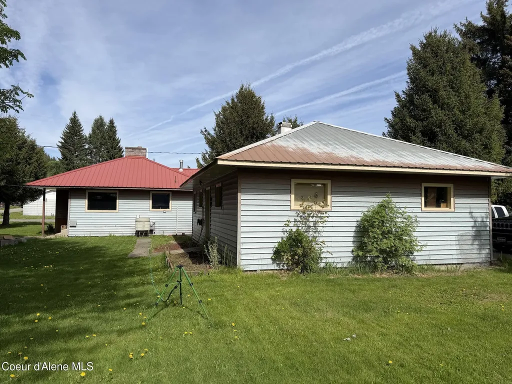 305 E Fir Avenue Osburn ID 83849