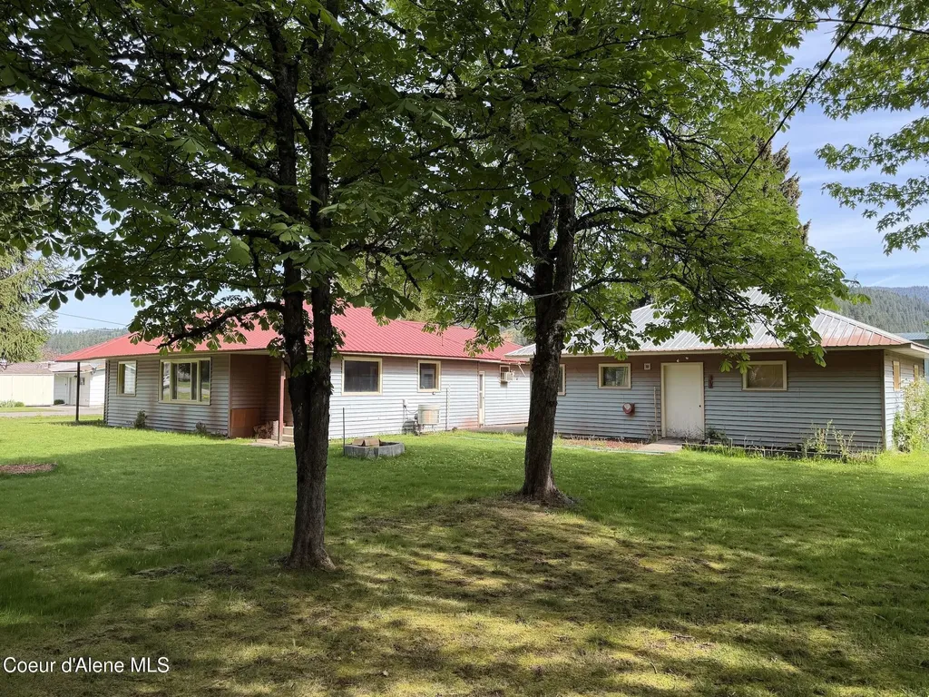 305 E Fir Avenue Osburn ID 83849