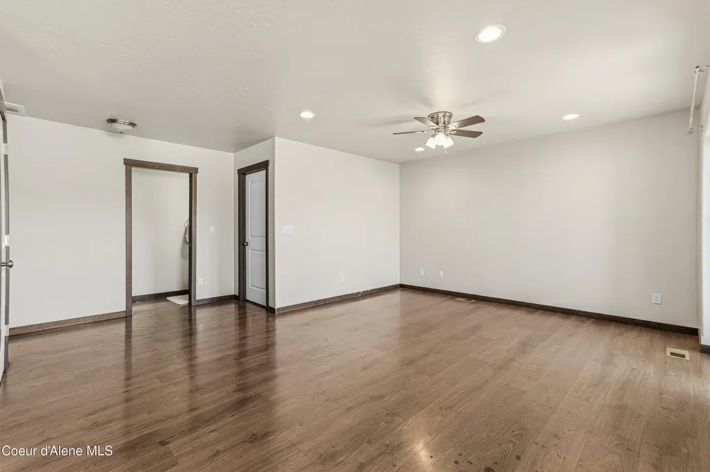 8973 N Scotsworth Street Post Falls ID 83854