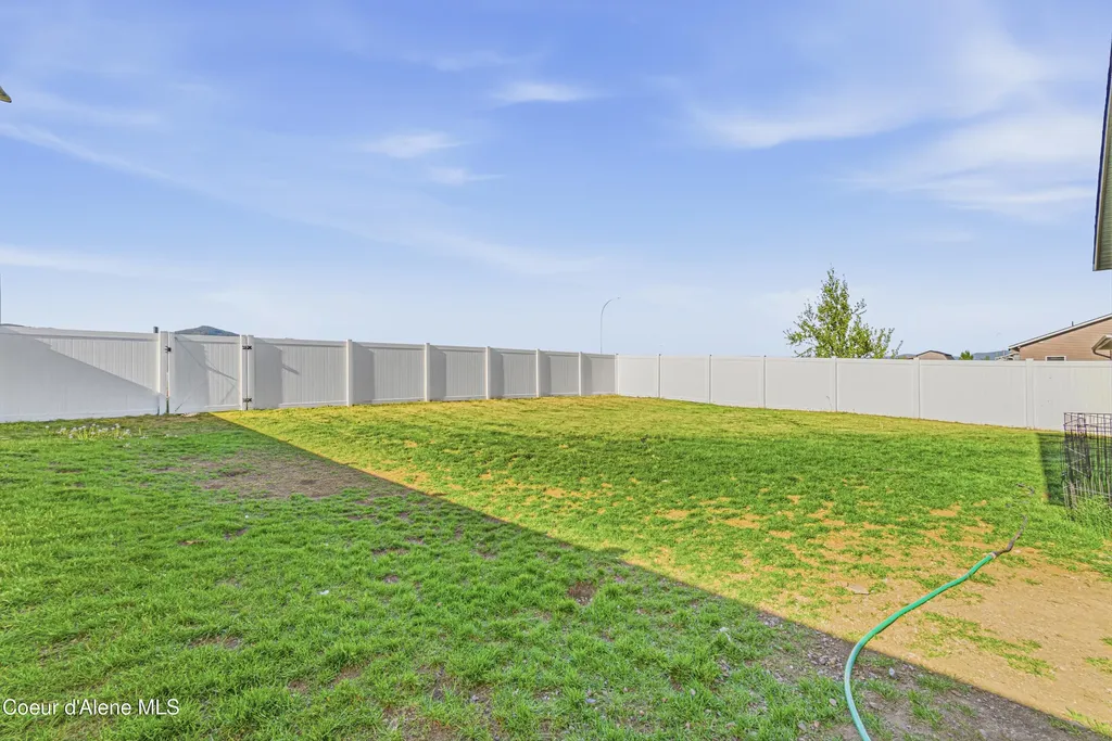 8973 N Scotsworth Street Post Falls ID 83854