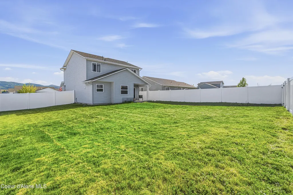 8973 N Scotsworth Street Post Falls ID 83854