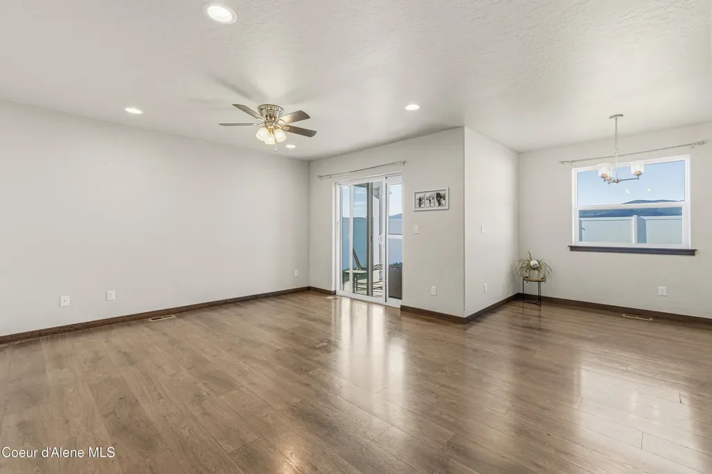 8973 N Scotsworth Street Post Falls ID 83854