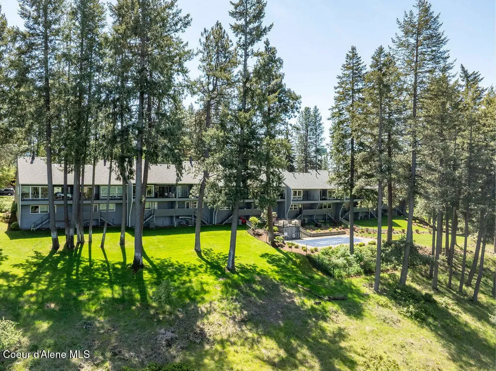 10637 N Friar Drive Hayden ID 83835