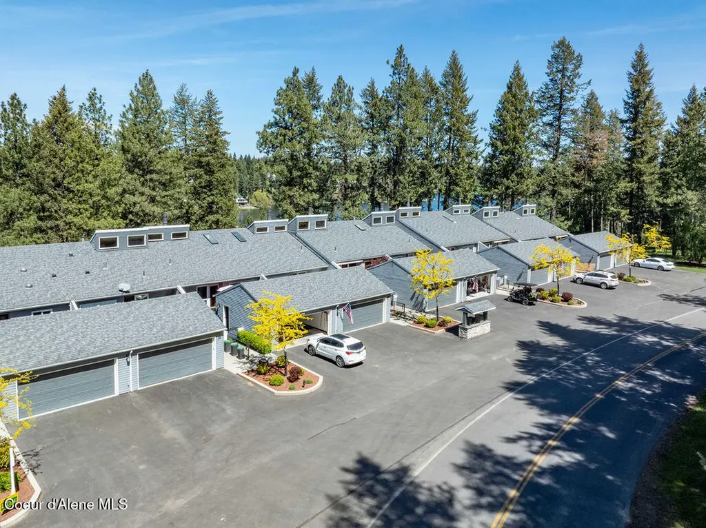 10637 N Friar Drive Hayden ID 83835