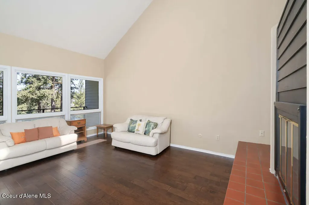10637 N Friar Drive Hayden ID 83835