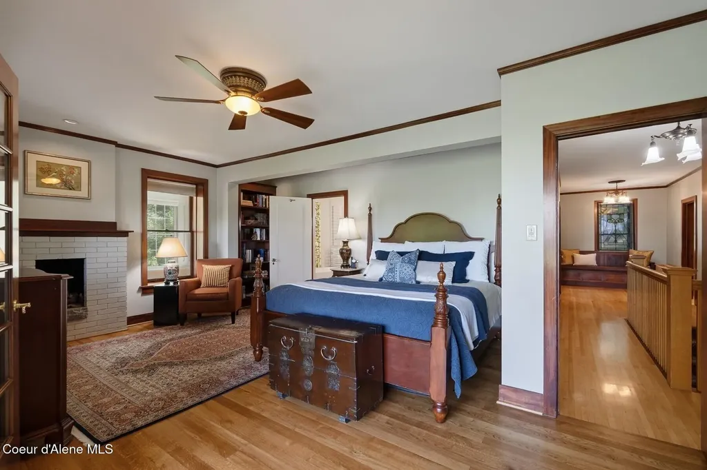1122 E 20th Avenue Spokane WA 99203