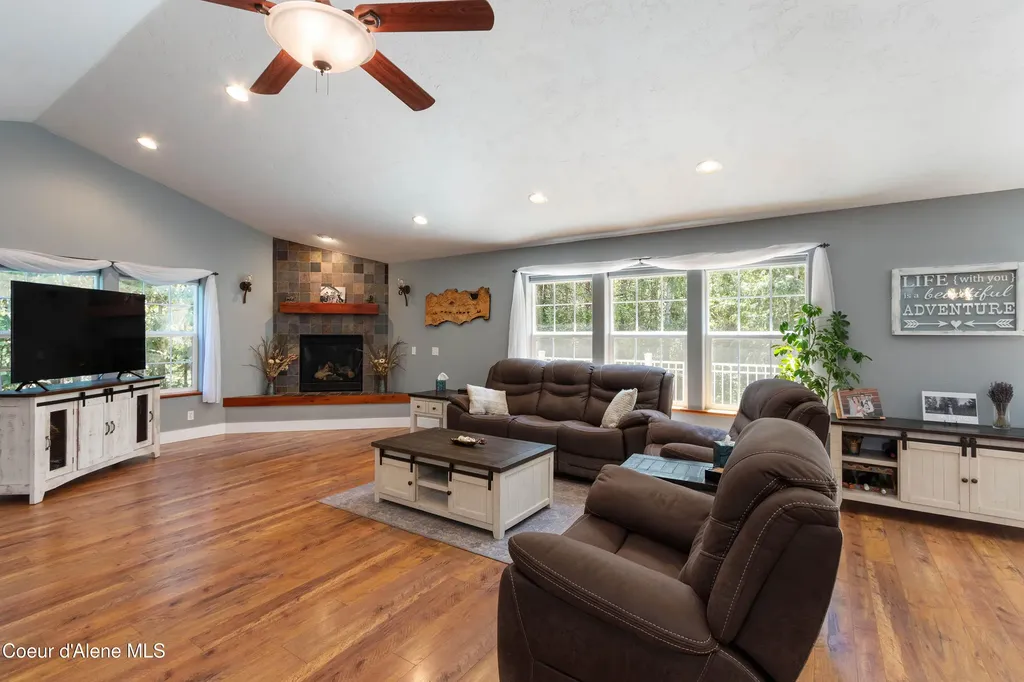 139 Mount Smith Estates Cocolalla ID 83813