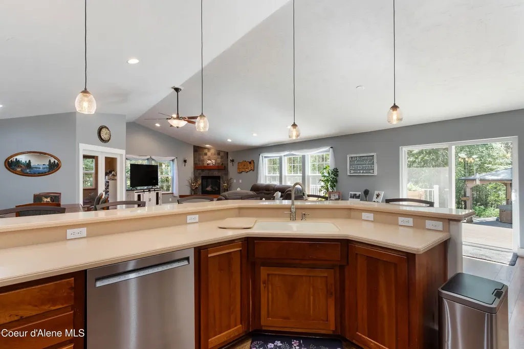 139 Mount Smith Estates Cocolalla ID 83813