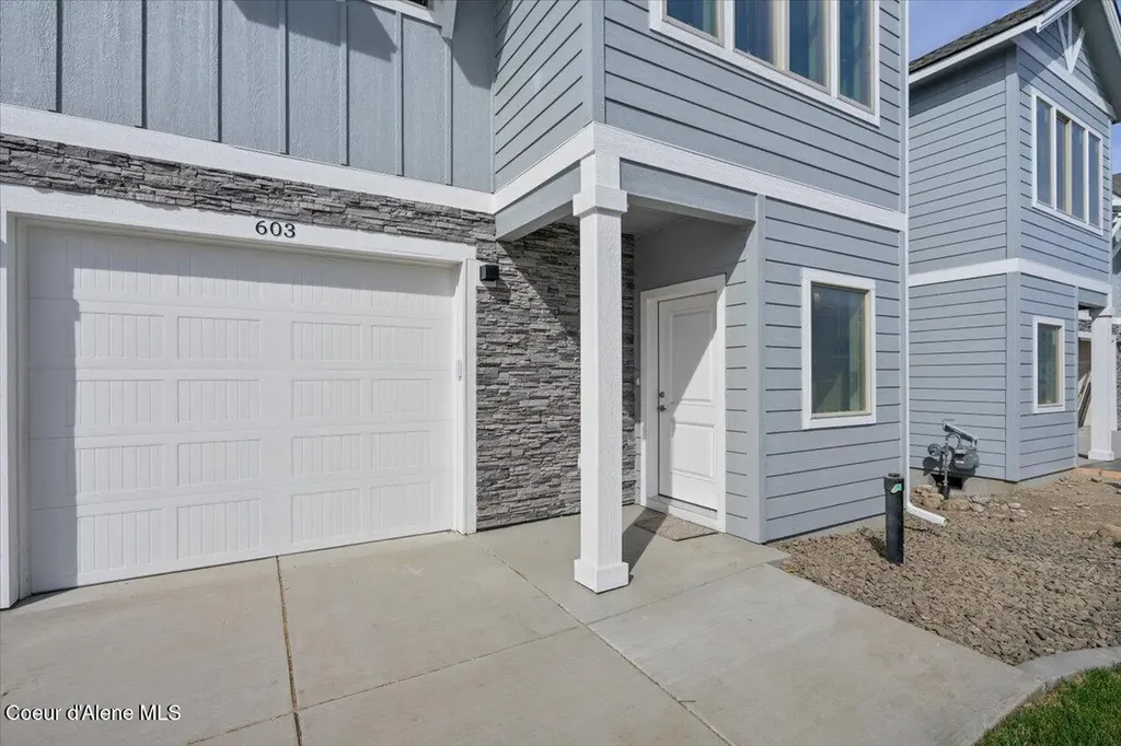 603 N Galbraith Lp Post Falls ID 83854