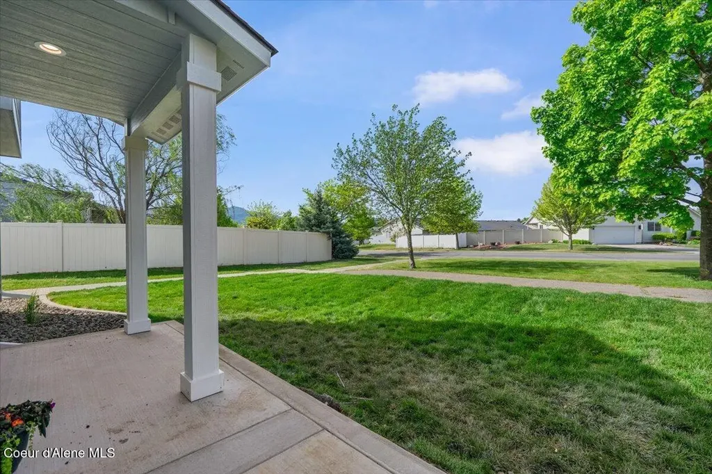 603 N Galbraith Lp Post Falls ID 83854