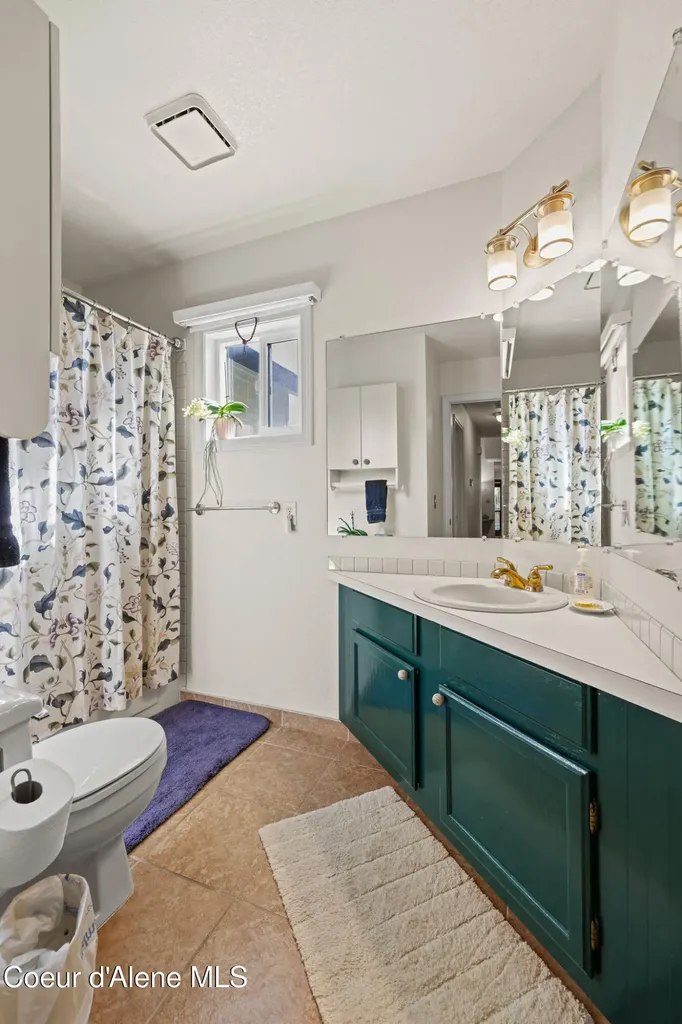 3529 E Mountain View Drive Post Falls ID 83854