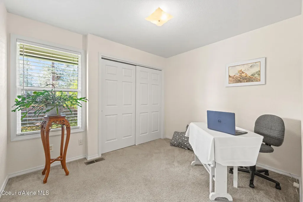 3529 E Mountain View Drive Post Falls ID 83854