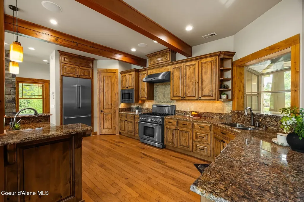 110 Wright Court Sandpoint ID 83864