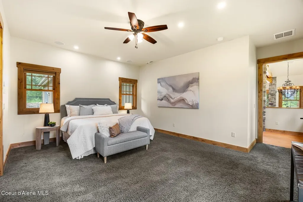 110 Wright Court Sandpoint ID 83864