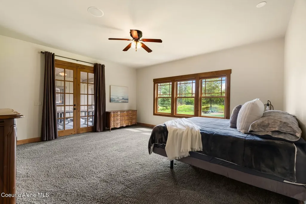 110 Wright Court Sandpoint ID 83864
