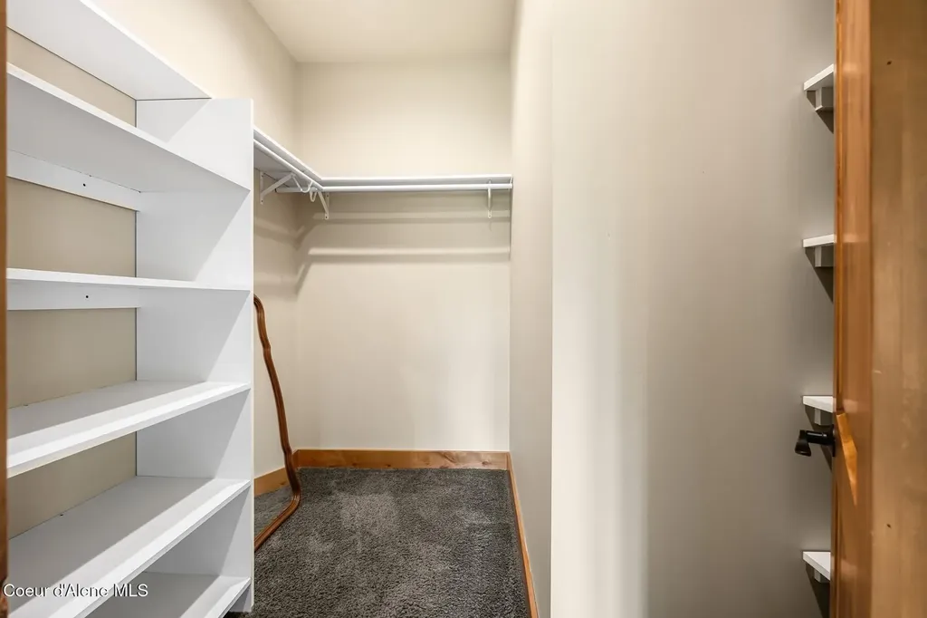 110 Wright Court Sandpoint ID 83864