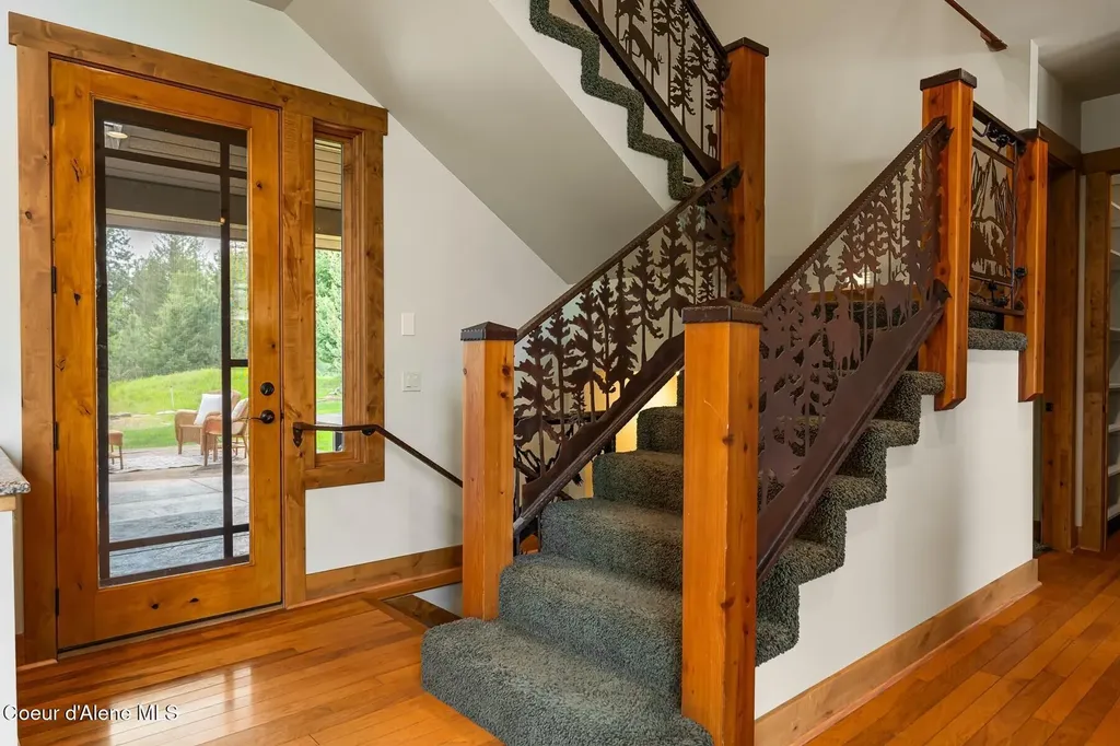 110 Wright Court Sandpoint ID 83864