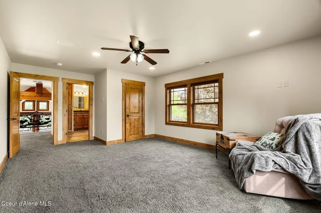 110 Wright Court Sandpoint ID 83864
