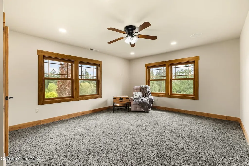 110 Wright Court Sandpoint ID 83864