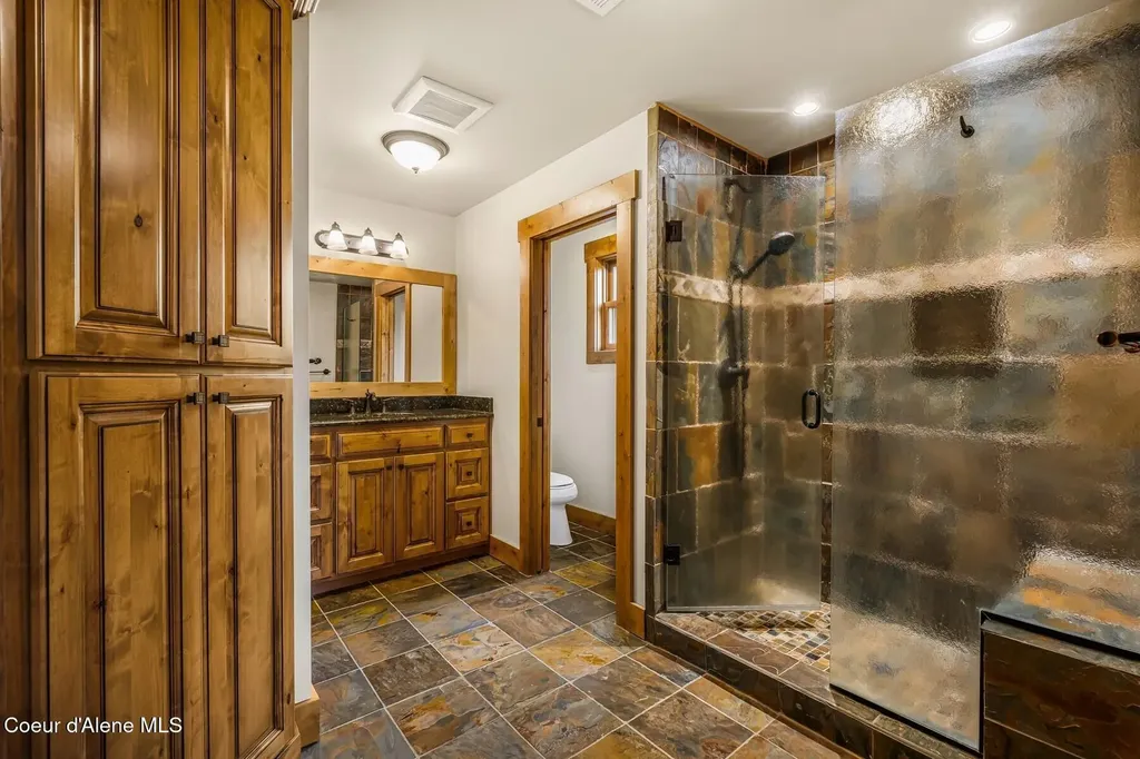 110 Wright Court Sandpoint ID 83864