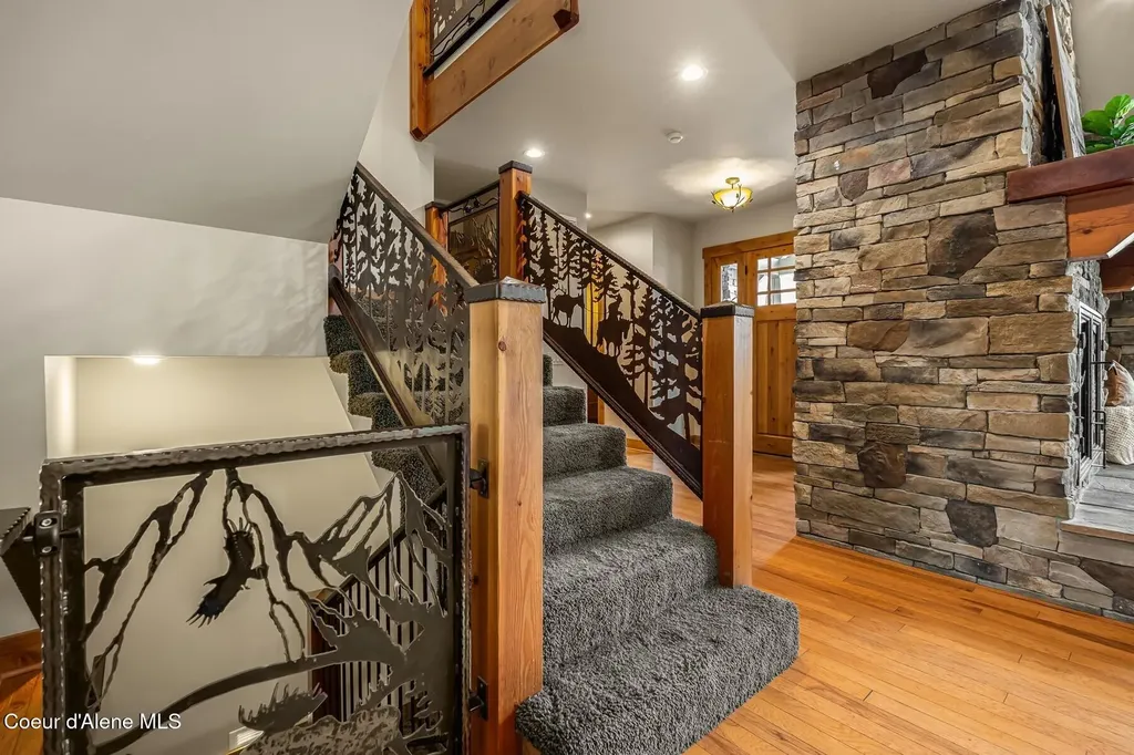 110 Wright Court Sandpoint ID 83864