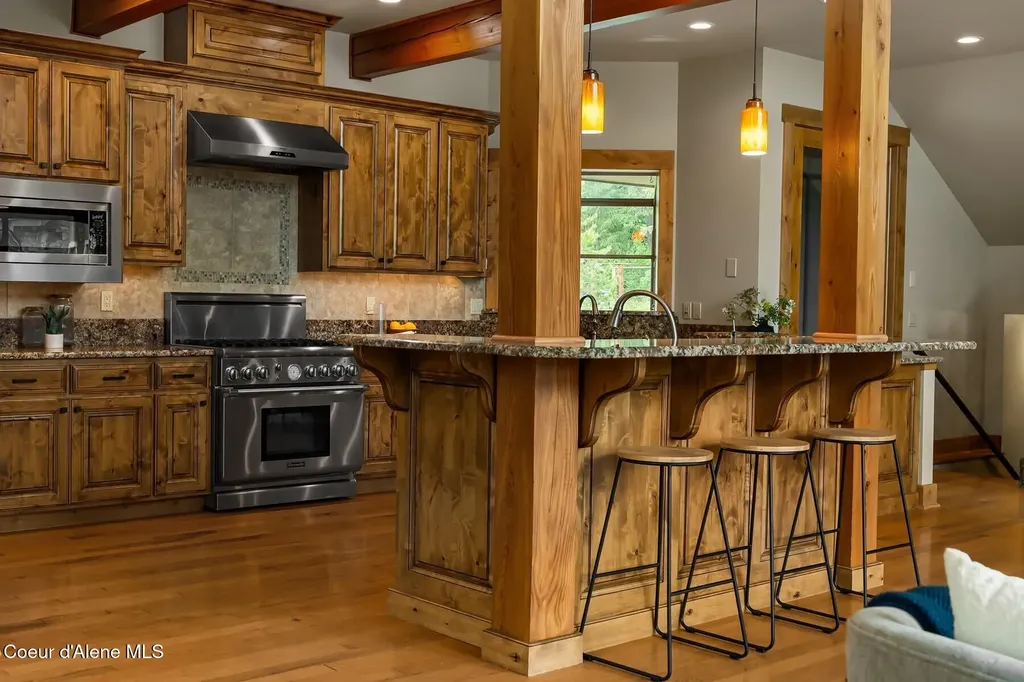110 Wright Court Sandpoint ID 83864