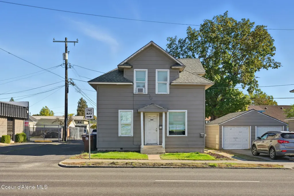 1704 N Ash Street Spokane WA 99205