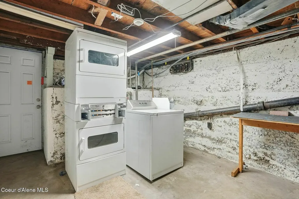 1704 N Ash Street Spokane WA 99205