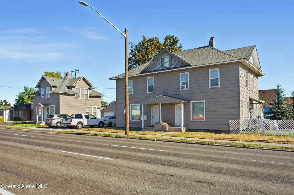 1704 N Ash Street Spokane WA 99205