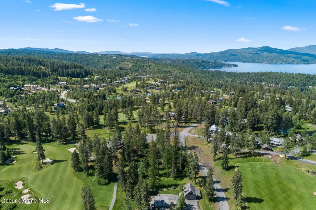 6528 S Old Barn Road Harrison ID 83833