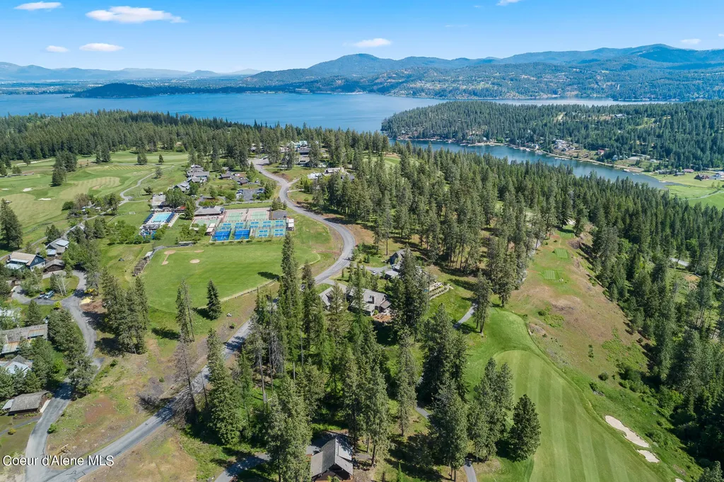 6528 S Old Barn Road Harrison ID 83833
