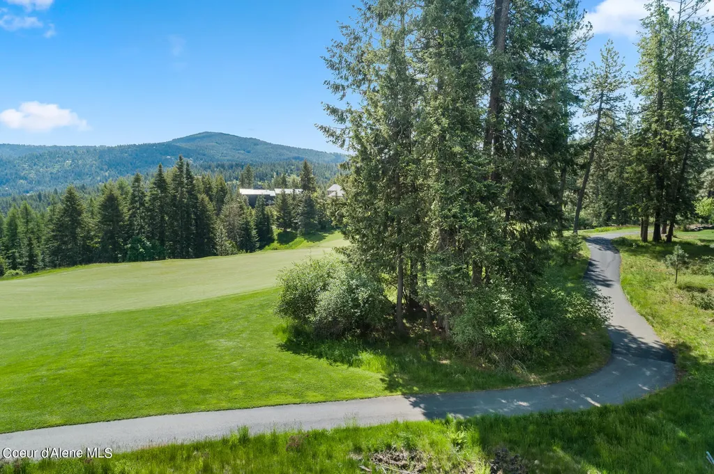 6528 S Old Barn Road Harrison ID 83833