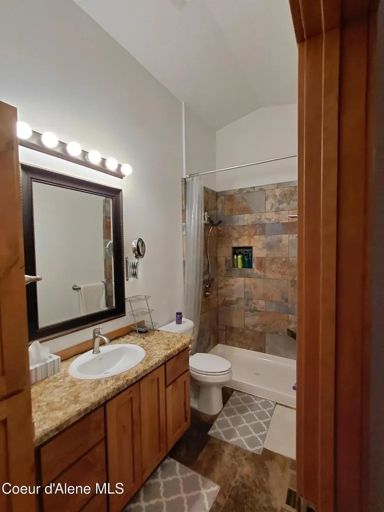 32811 N 14th Avenue Spirit Lake ID 83869