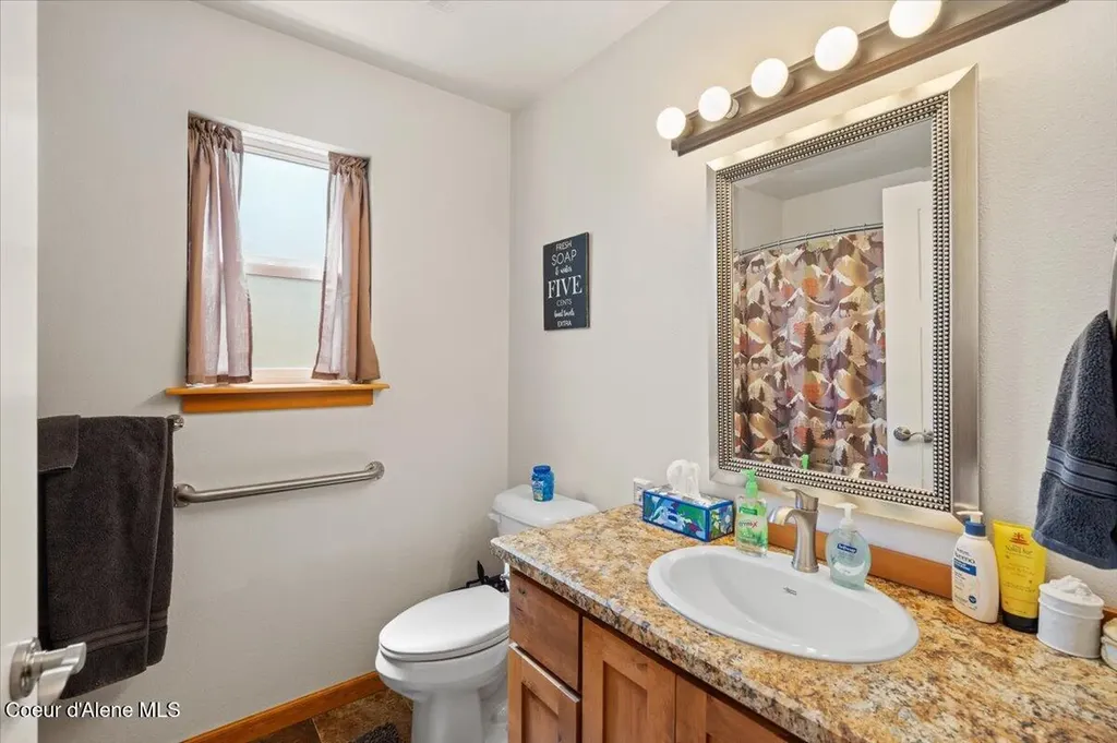 32811 N 14th Avenue Spirit Lake ID 83869