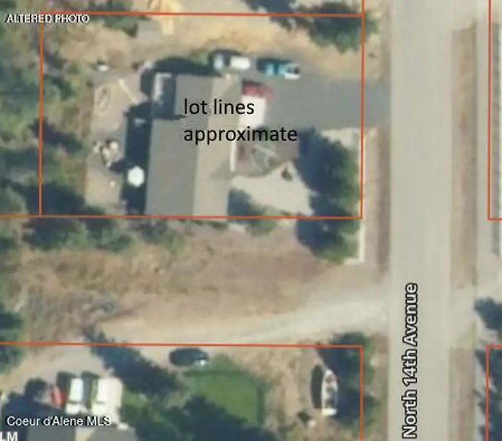 32811 N 14th Avenue Spirit Lake ID 83869